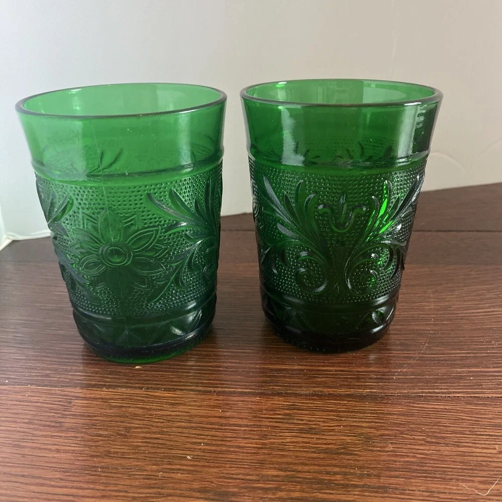 Set of 2 Vintage Anchor Hocking Forest Green Sandwich Juice 9 oz Glasses